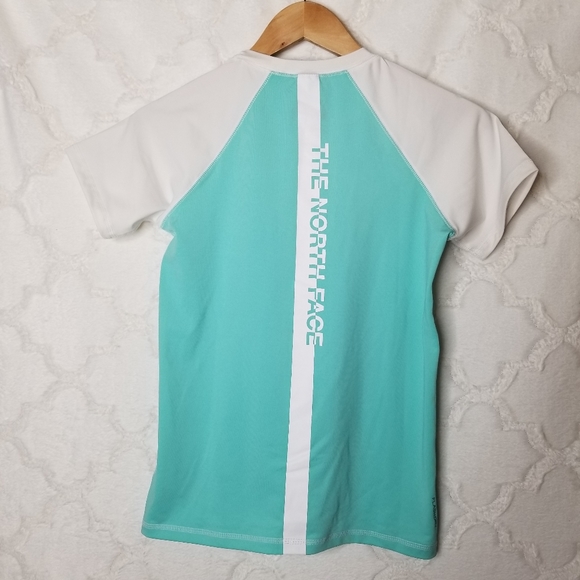 NWT North Face S/S Girls Shirt UPF 50 - Picture 4 of 8